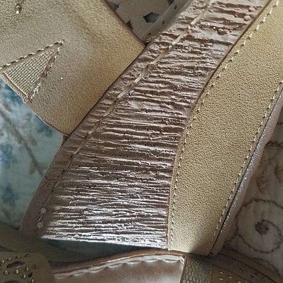 sandles - Picture 5 of 7